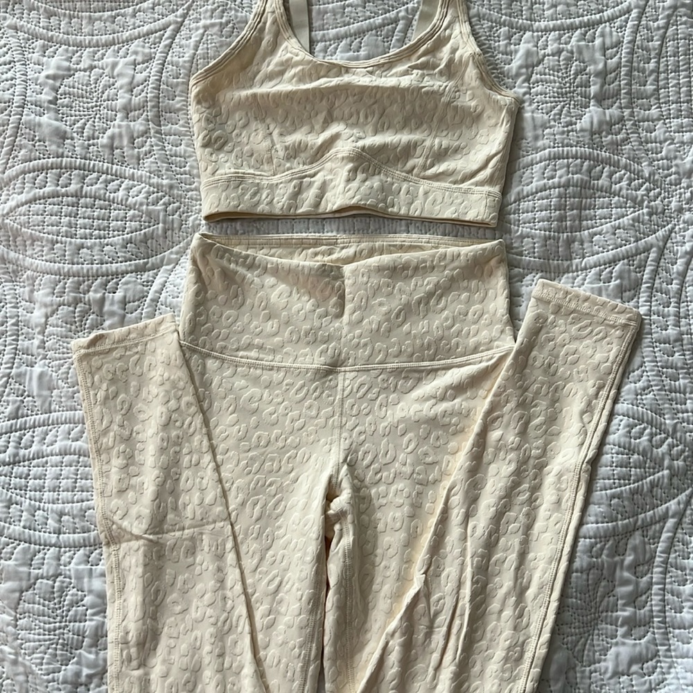 cream cheetah workout set